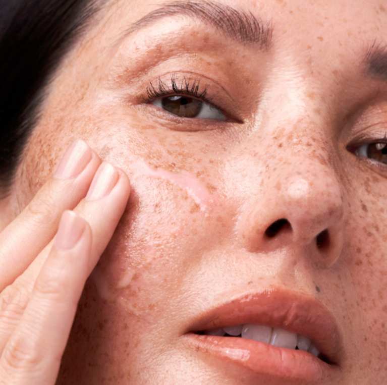 <font style="font-weight: 400; font-size: .5em; letter-spacing: 0px;text-transform: uppercase;color: #fff">New </font><br />CellularYouth Longevity Serum