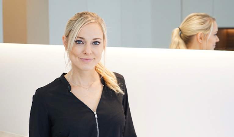 Dr. Stephanie Bracke