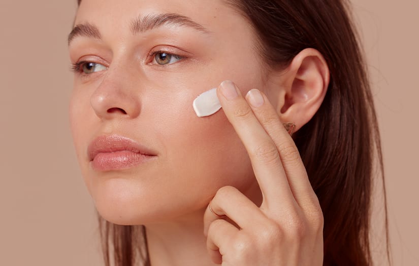How azelaic acid helps rosacea-prone skin and other concerns