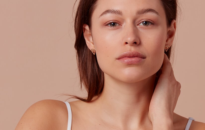Cosa fare quando si ha la pelle secca e si soffre anche di acne?
